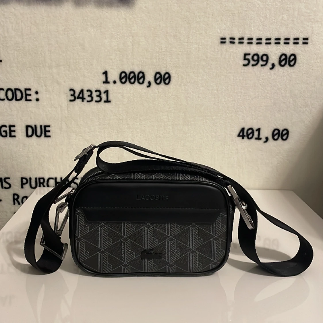 Lacoste Axelremsväska 