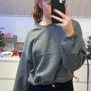 Tröja  - Grå tröja 😀