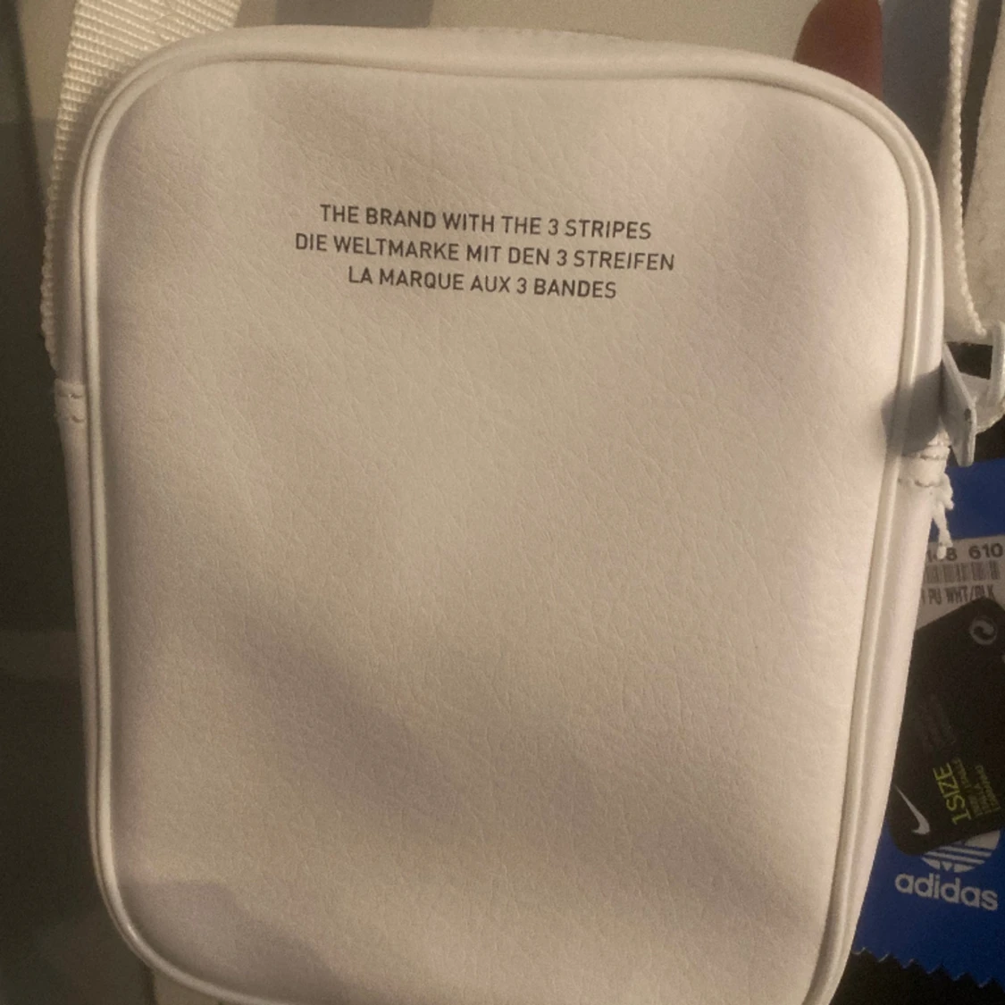 Vit Adidas Axelväska - 91
