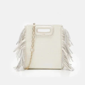 Fin Maje väska  - Jätte fin majeväska i nyskick annvänd ca 3 gånger 💘 i den lilla storleken, kom med bud är öppen, kan inte skicka mer bilder eller posta förens 8 januari 