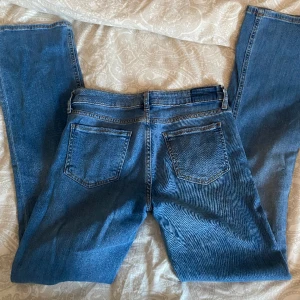 Low waist jeans  - Bra skick men tyvärr för stora för mig