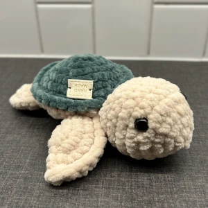 Virkade Gosedjur  - Säljer handgjorda virkade gosedjur! Tar emot beställningar så är du intresserad kan du skriva ett meddelande 🥰 pris Berorende på storlek men allt mellan 100-300 kr 