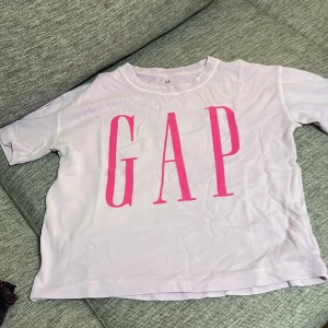 Tröja - Rosa,kortärmad, storlek L