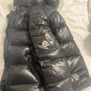 Moncler Jacka - Helt ny