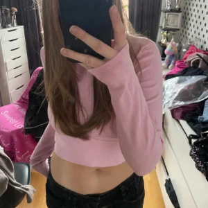 Tröja - Jätte skön rosa tröja aldrig använd, skriv vid funderingar ❤️