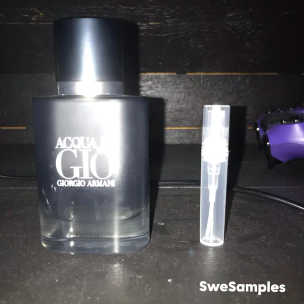 Aqua du gio parfum är mycket fin sommar doft med marin och citrus noter 🌊🍋 1 ml motsvarar ungefär 15 spray. Övrigt.