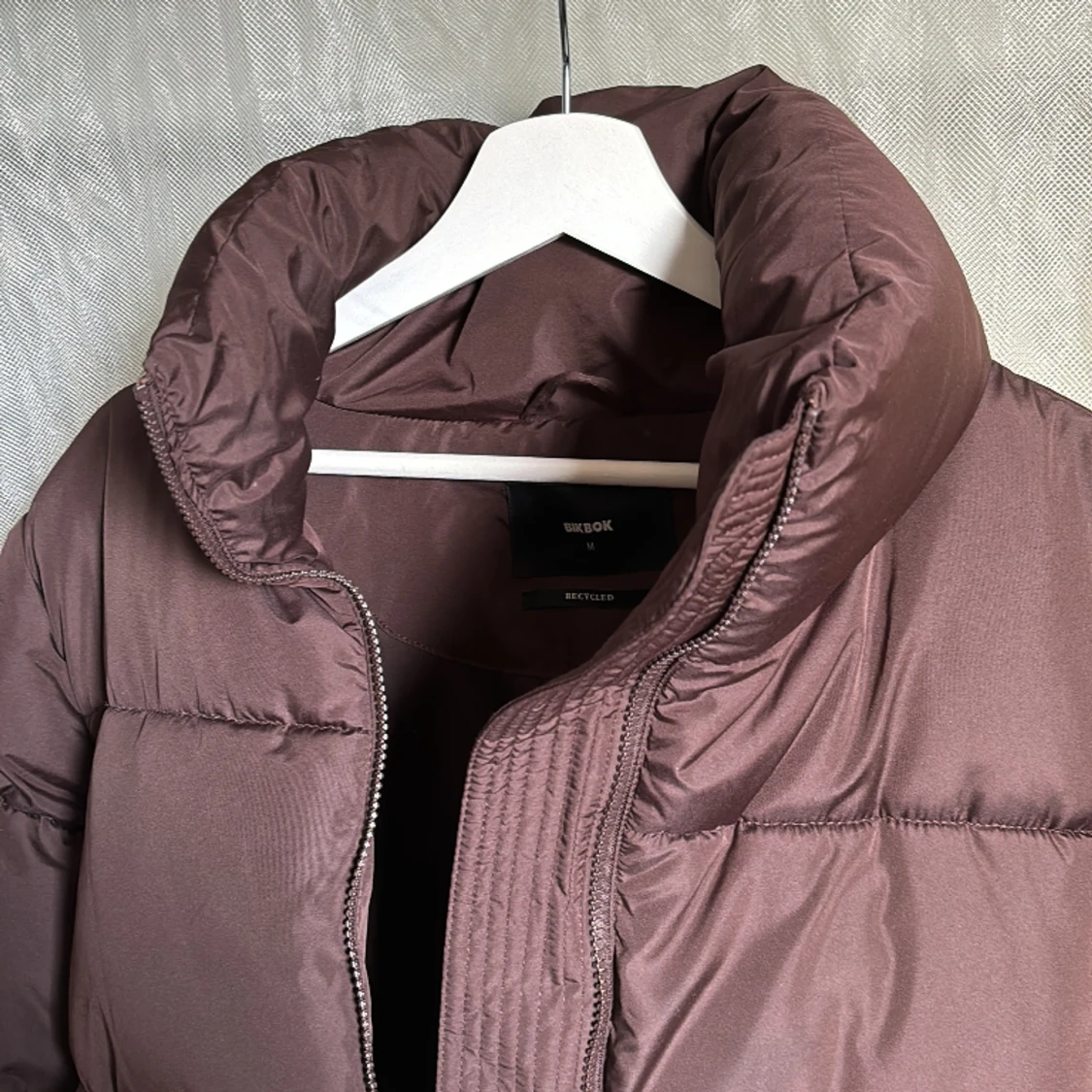 Brun puffer jacka  - 90