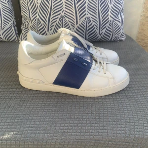 Valentino open skor - Strl 41,5 passar även 42. Nyskick. 2800kr