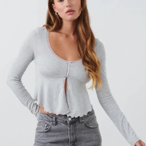 Söt topp  - Knappt använd, ny skick!