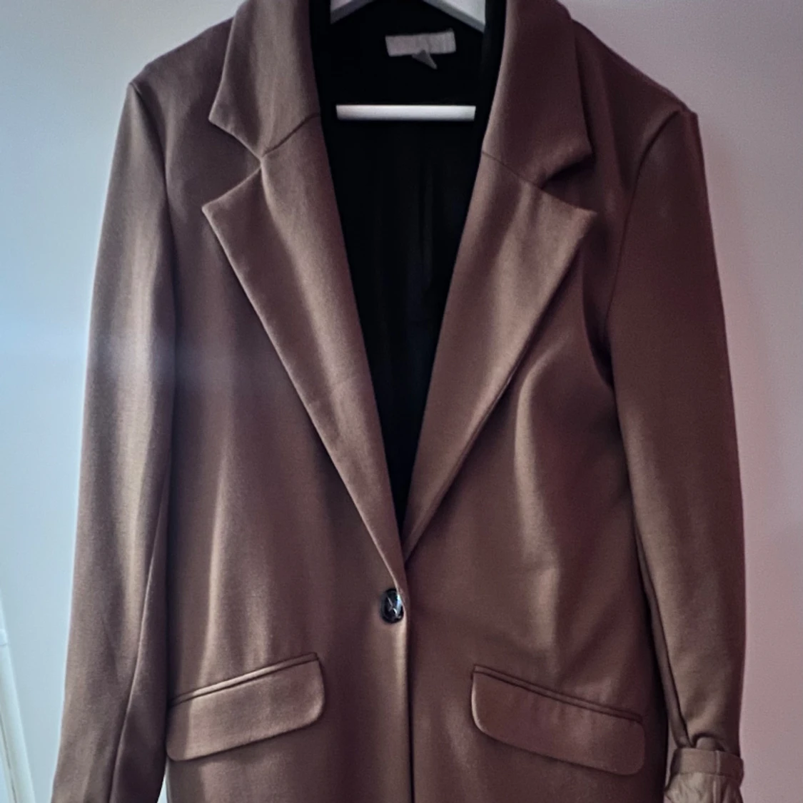 Tunn lång trenchcoat 