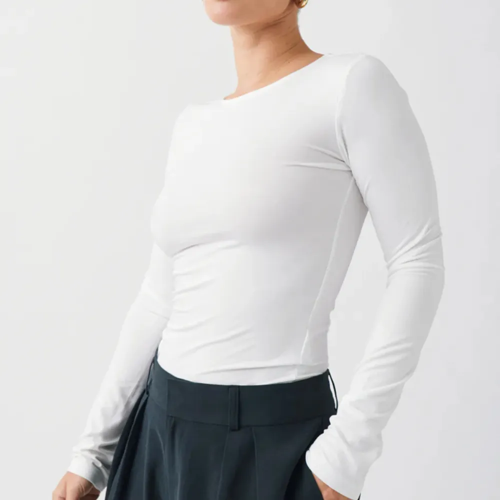 Jätteskön tröja från Gina från kollektionen soft touch, storlek S. Sparsamt använd då modellen inte riktigt var min stil. Nypris 199, säljer för 100kr! 🤍 . Tröjor & Koftor.