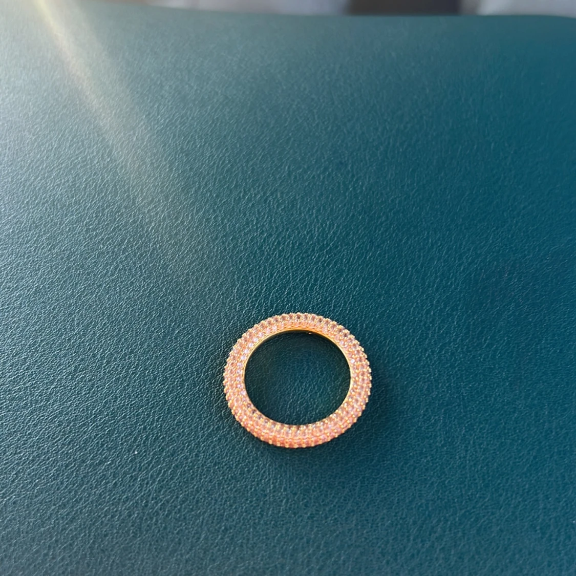 Beige Izabel display ring - 91