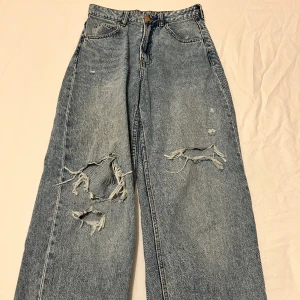 Ultra high waist 90s baggy jeans - Storlek 34 150kr + frakt