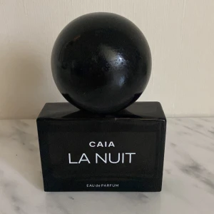 La nuit Caia  - Säljer La nuit från Caia. Ca 90% använt. Säljer då doften inte passar mig.
