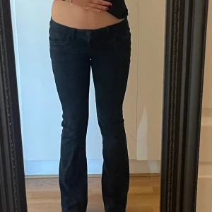 Low waist jeans  - Hej! Säljer mina typ helt oanvända ltb jeans! Då dom är lite korta på mig.❤️❤️