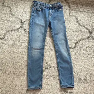 Selling blue jeans. Only pick up  