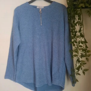 Tröja cellbes 38/40 - Tröja ifrån cellbes 38/40  Fint skick o hittar inget att anmärka på.  