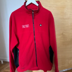 Limited Edition Nike ACG Fleece - Bra skick.