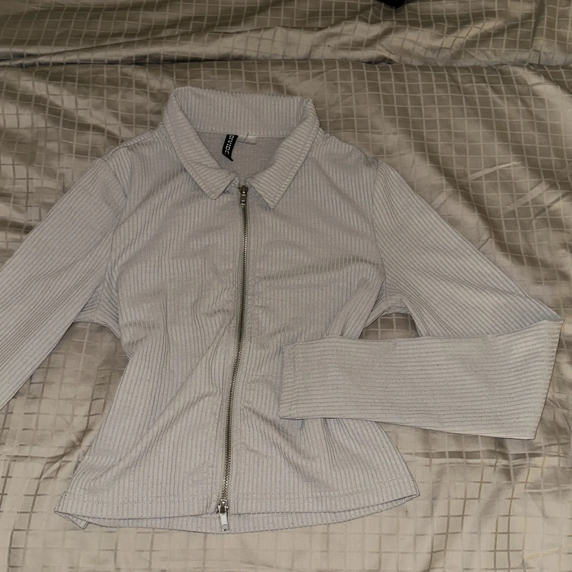 Tröja med dragkedja