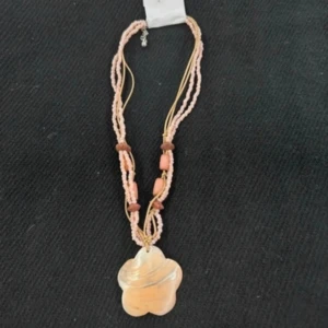 Halsband - Halsband från ocean Waves aldrig snnöbdvi fin aprikos färg.