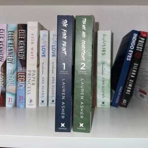 2/3 böcker av serien 🥰 Helt nya och olästa  Köp inte direkt ❤️ 