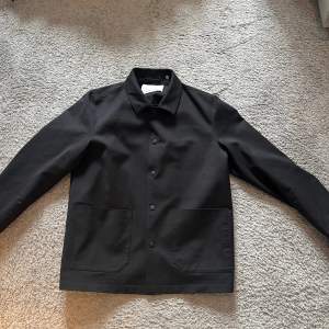 svart, overshirt, medium, nyskick 