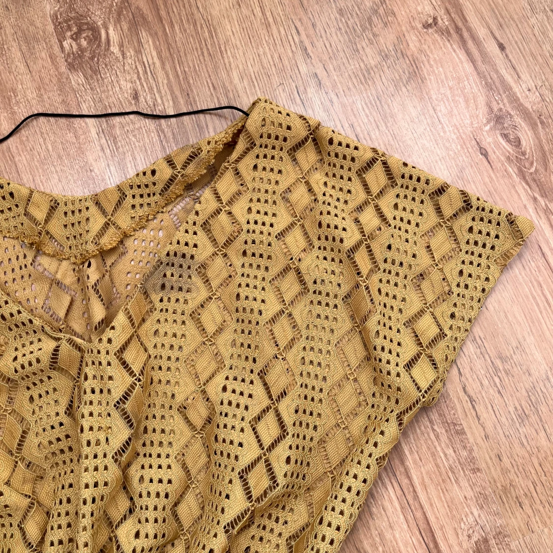 Somrig orange/gul topp med detaljer - 91