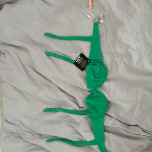 Bikini 💕 - Aldrig använd 💕 Skriv för frågor 💕 De går o pruta om man vill 🩷