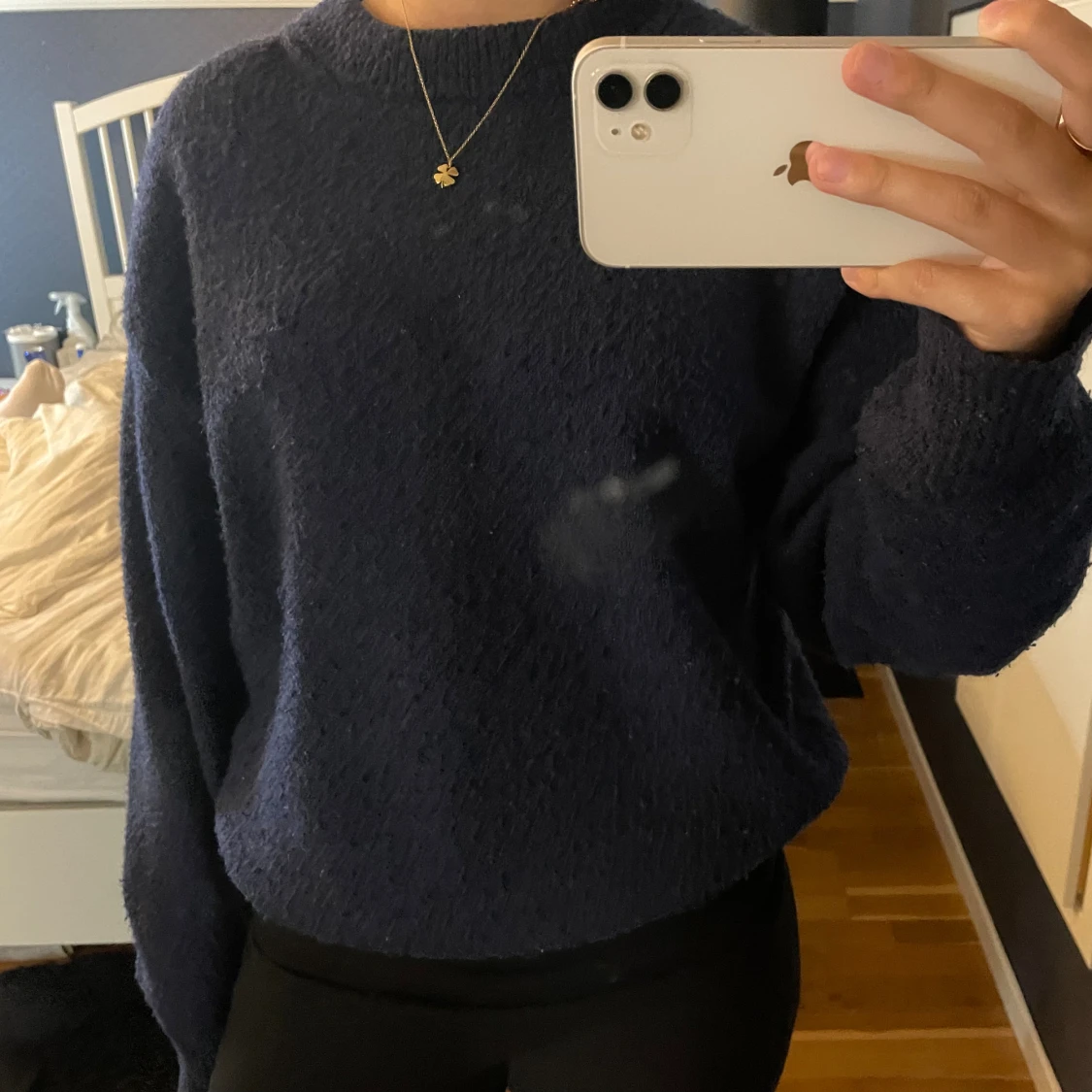 Mörkblå stickad - 90