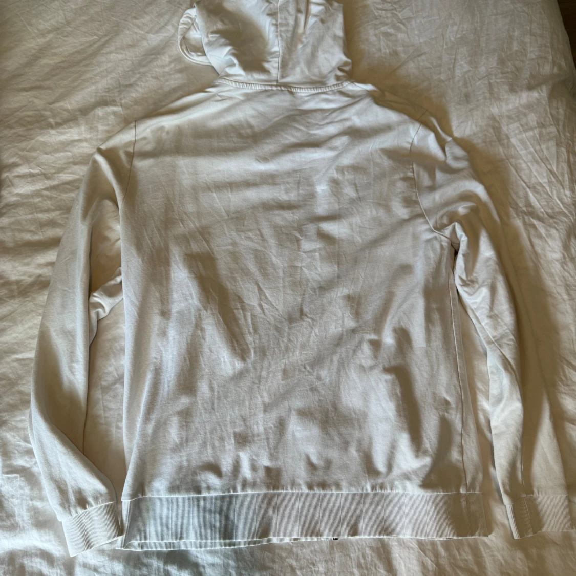 Vit Asos Hoodie. - 90