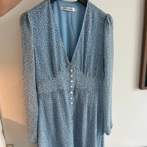 Adoore Paris klänning  - Nyskick