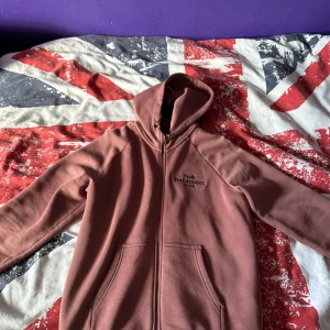 Peak performance tröja REA - Aldrig använt peak performance tjocktröja riktigt bra skick