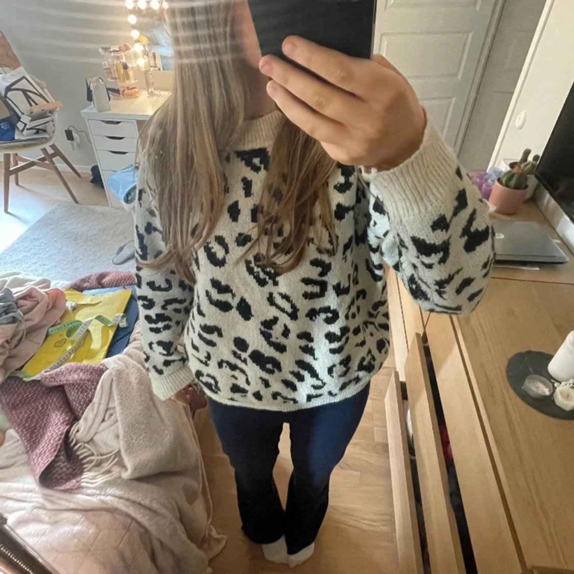 leopard stickad tröja!!