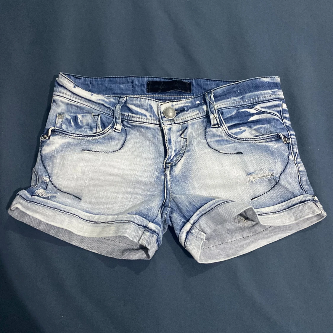 Lågmidjade shorts - 90