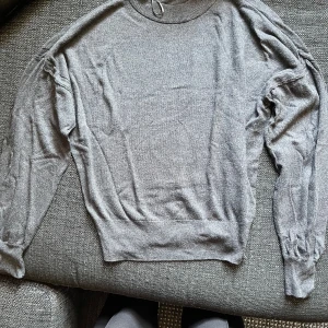 Långärmad tröja - Använd max 5 gånger  Storlek S