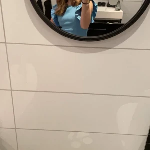 säljer dessa zara tröjor - tre zara tröjor i storlek S, 1 tröja för 100kr 2 för 190kr och alla tre för 290kr💗