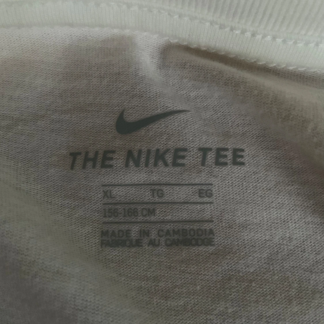Vit magtröja med långa ärmar från Nike  - 92