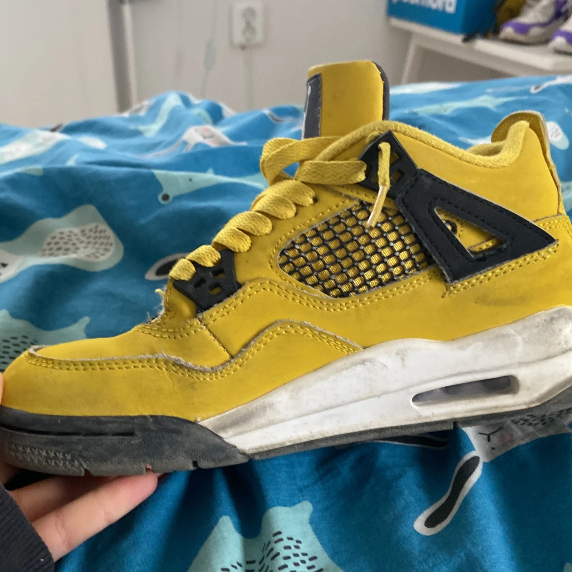 Jordan 4 yellow lightning - 90