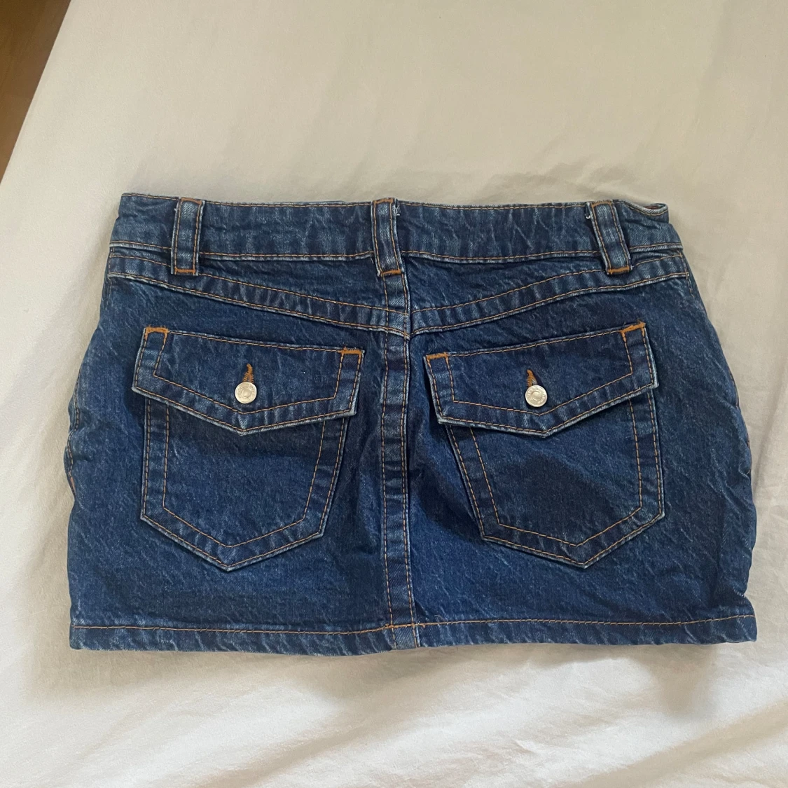 lågmidjad jeanskjol - 90