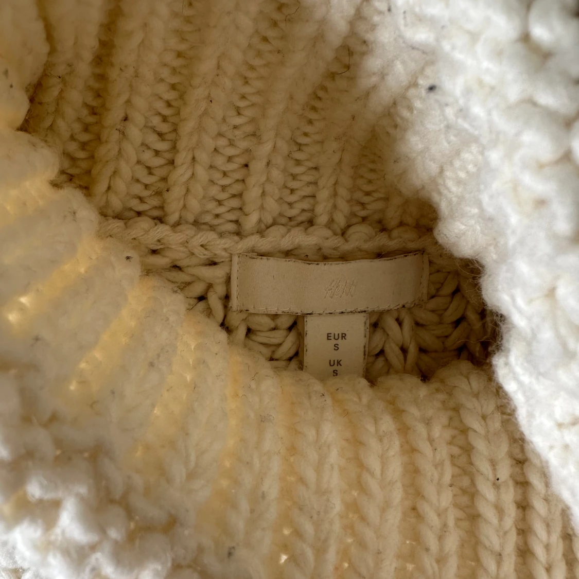 Vit stickad tröja - 90