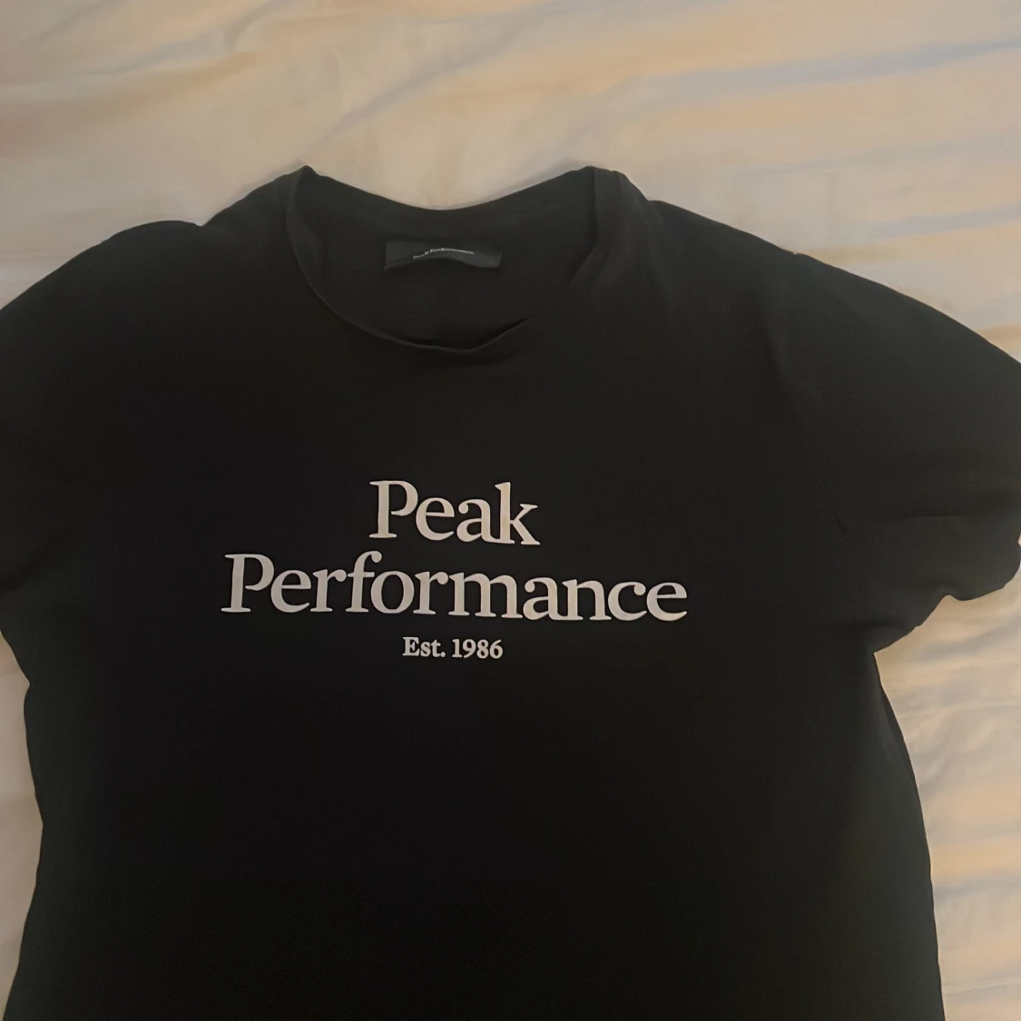 Peak performance svart T-shirt