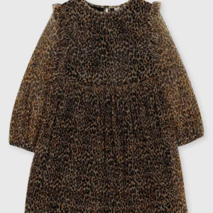 Zara klänning  - Säljer en liknande leopard klänning från zara, i storlek 164 men passar även xs och s. Kontakta mig för fler bilder och köparen står för frakten. Pris kan också diskuteras :)