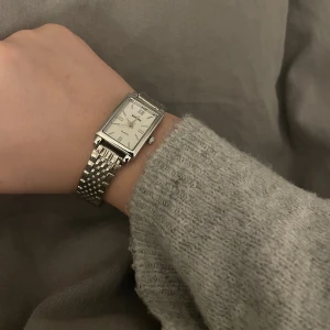 Rostfri silver klocka💓 - Rostfri och helt ny. Köpte den här på plick men var lite för stor för mig💓