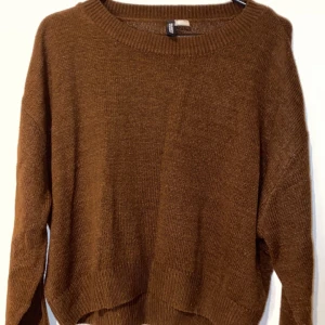 Tröja  - Söt basic tröja. Perfekt till hösten! I toppskick