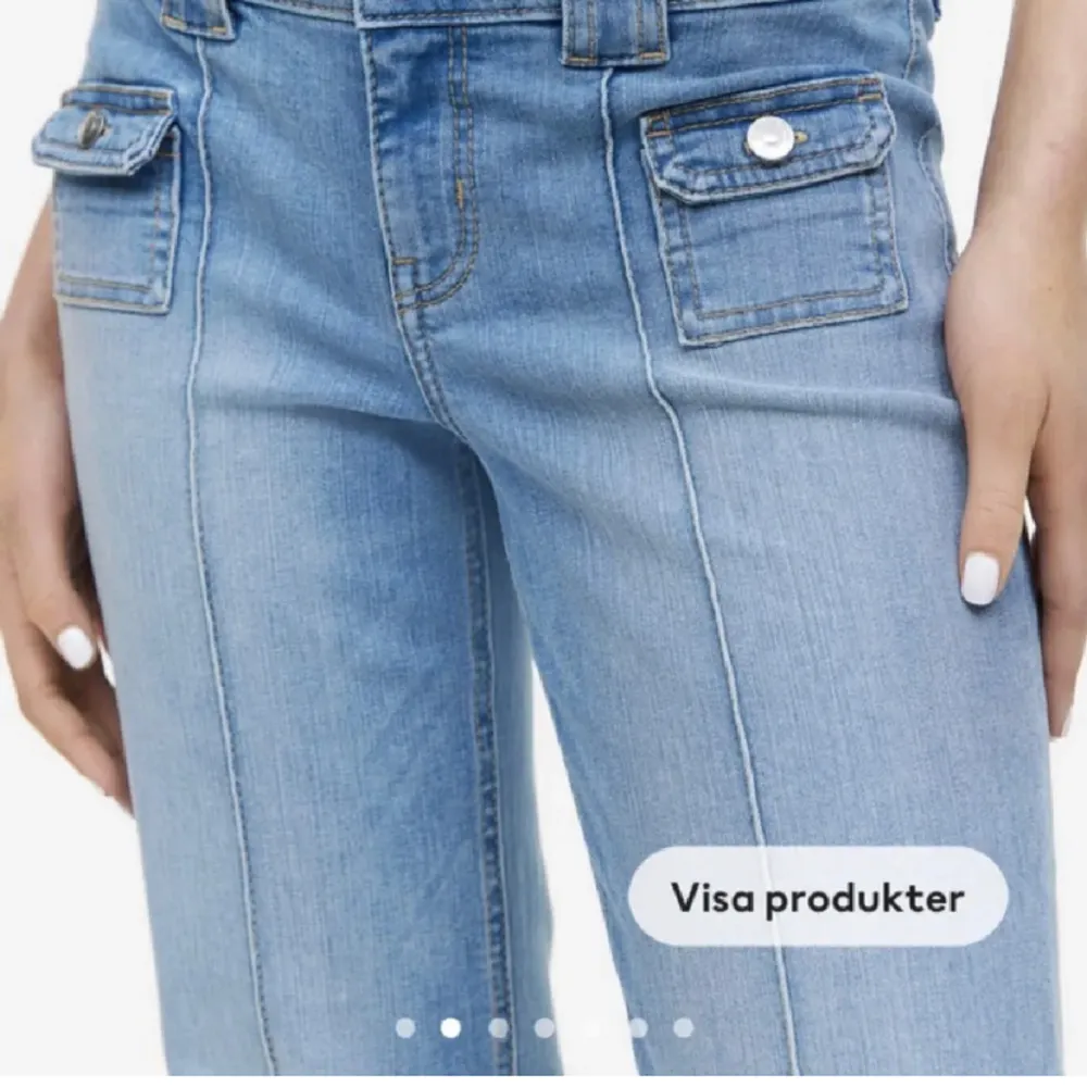 Säljer dessa eftertraktade jeans från H&M i stl 36 ❤️ Typ aldrig använda. Jeans & Byxor.