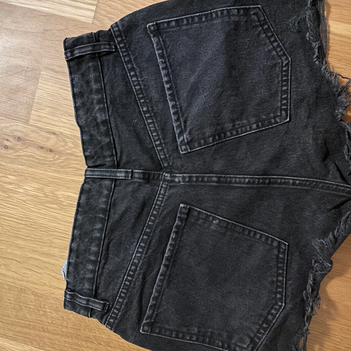 Svarta jeansshorts zara - 91