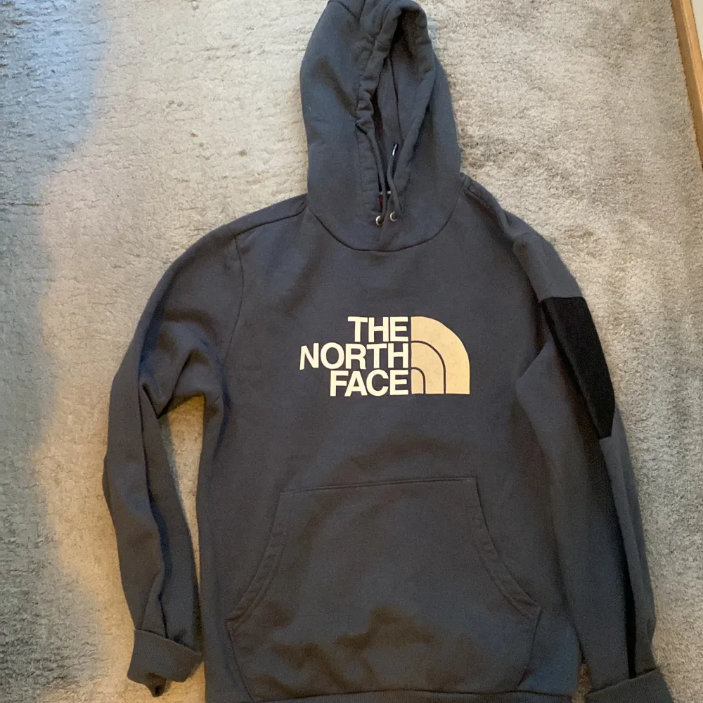 The north face . Hoodies.