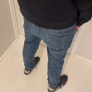 Riktigt feta tiger of Sweden jeans i 9/10 skick. (Nypris ca 1300) hör av er vid minsta 💭