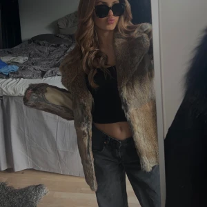 Pälsjacka XS - Äkta päls!! Kan tänka mig att gå ner i pris vid snabb affär