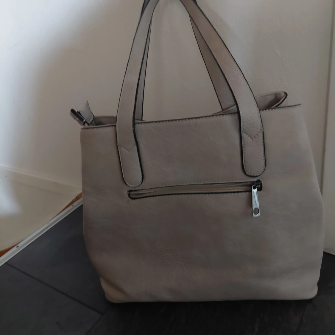 Fin väska, använd 1 gång bara - 91